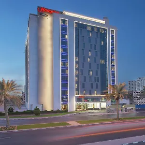 Hotell Hampton By Hilton Airport