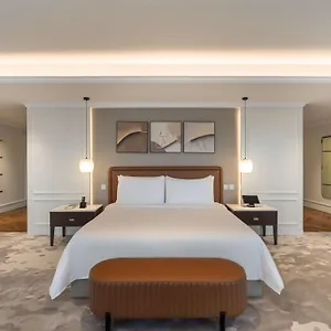 5* Hotel Address Boulevard