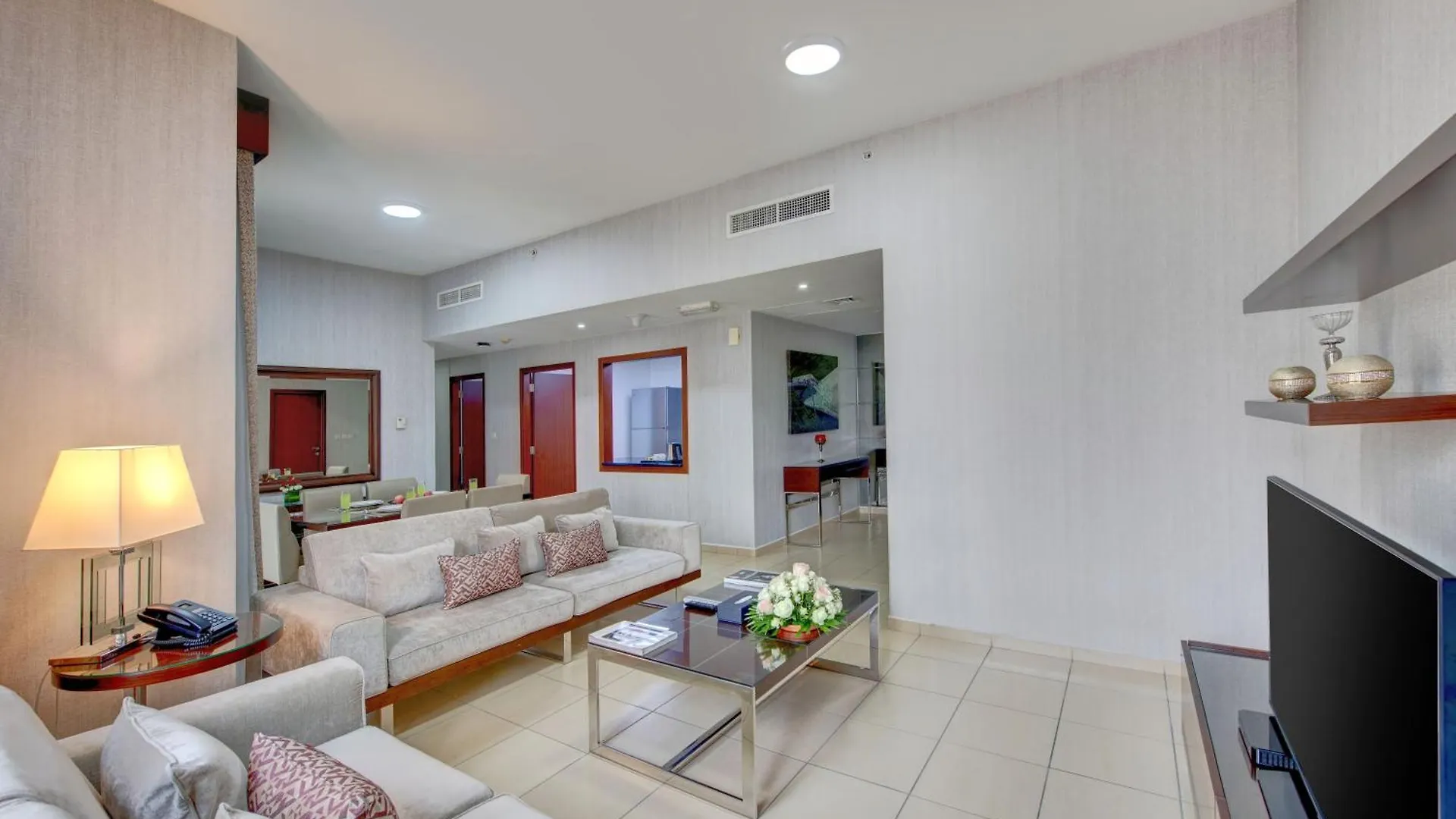 Suha Jbr Hotel Apartments Dubai